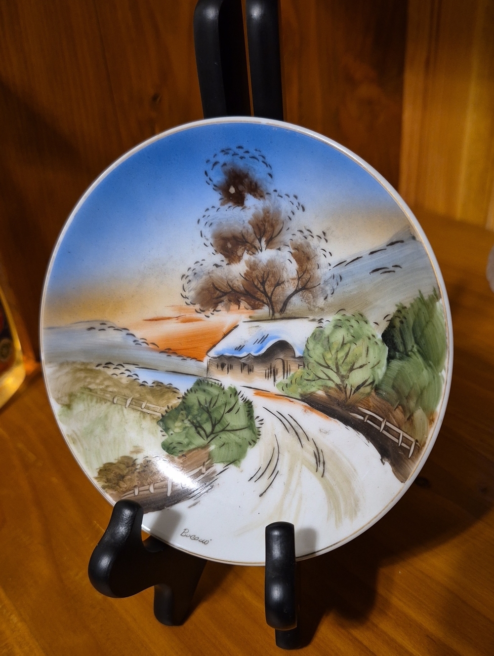 Hand-painted Japanese decorative porcelain plate - Mid 20th Century